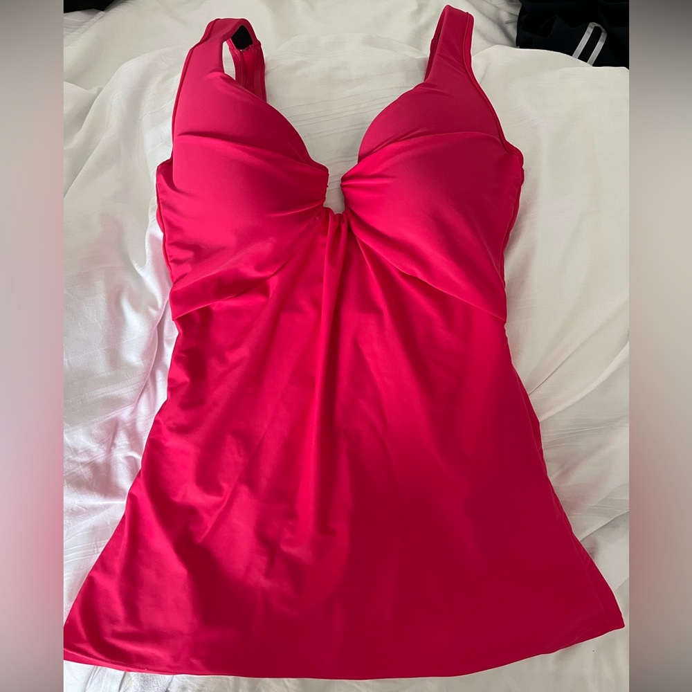 NWOT Women's Pink One Piece Swimsuit swimdress Sz 8